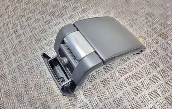 Volvo V70 Armrest 30715140 377799