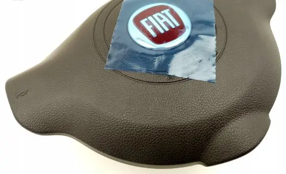 Steering wheel airbag
