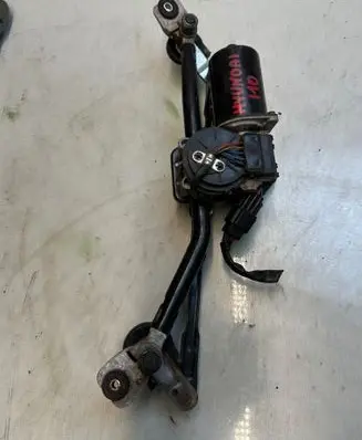 Hyundai i10 Front wiper linkage and motor 445633