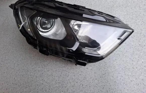 Ford Ecosport Headlight/headlamp GN1513D154HE