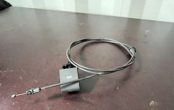 Dodge Durango III Engine bonnet/hood lock release cable 68032581AE