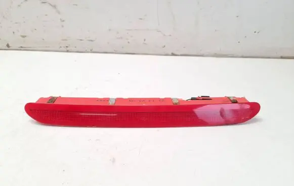 Volkswagen PASSAT B6 Third/center stoplight 1K6945097B