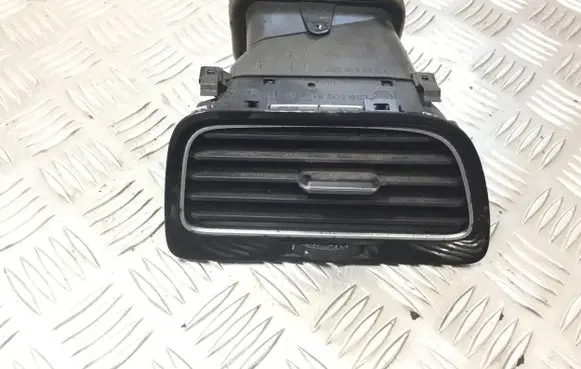 Volkswagen Golf VII Dashboard air vent grill cover trim 5G2819709 5G2819247