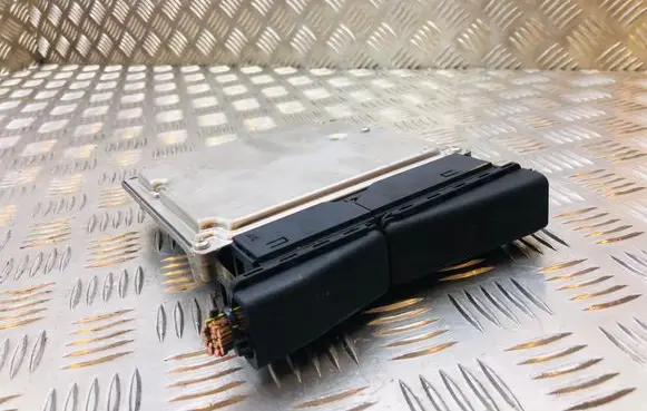 Mercedes-Benz C W203 Engine control unit/module A6461500091