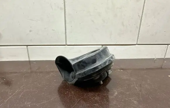 BMW 7 F01 F02 F03 F04 Horn signal 7182133