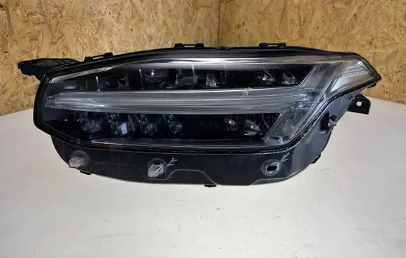 Volvo XC90 Headlight/headlamp 32228296 K22110K