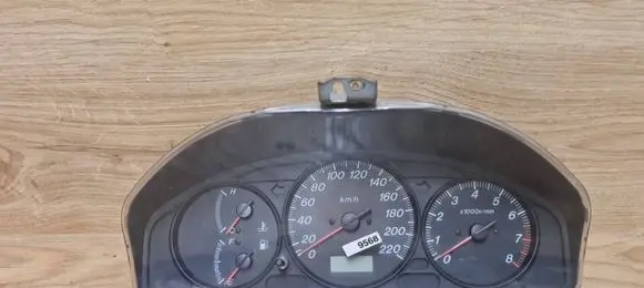 Mazda 626 Speedometer (instrument cluster) WDCB08B 9G09