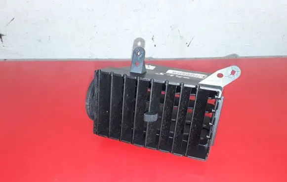 Chrysler Grand Voyager V Dash center air vent grill 05028821AA