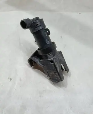Lexus RX 330 - 350 - 400H Headlight washer spray nozzle 78251