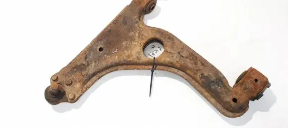 Opel Zafira B Front lower control arm/wishbone 90468638