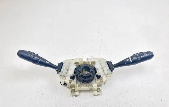 Mitsubishi Colt Wiper turn signal indicator stalk/switch MR986424