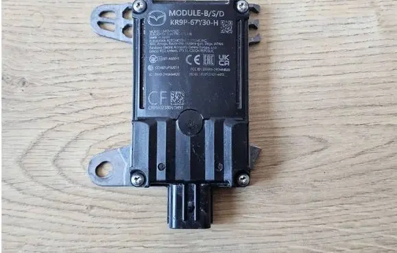 Mazda 3 Distronic sensor radar KR9P67P30H