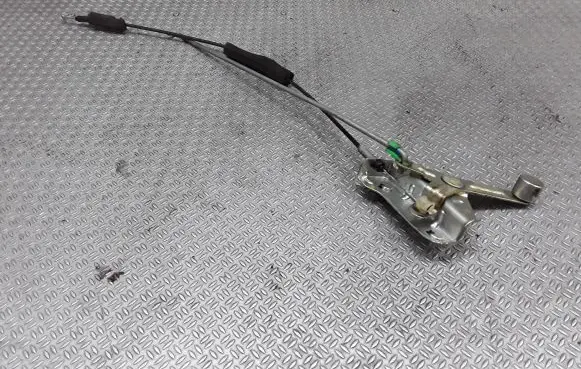 Mazda 5 Sliding door lock 