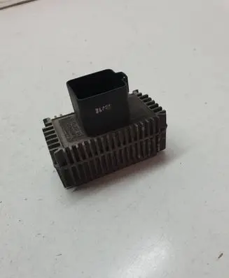 Opel Astra H Glow plug pre-heat relay 55354141