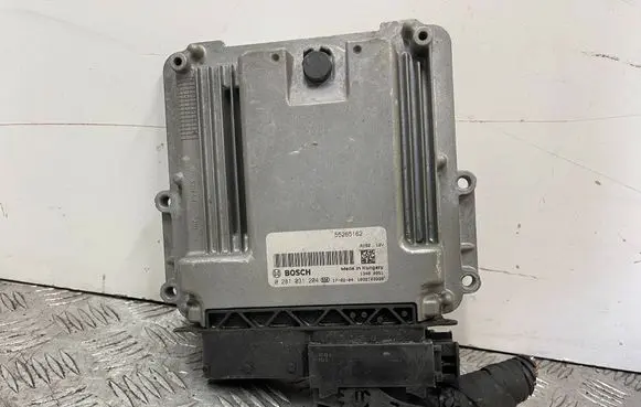 Fiat Tipo Engine control unit/module 55265162 0281031204 1039T03398