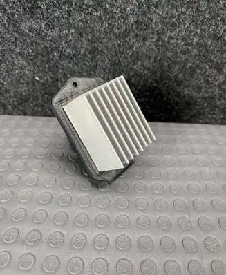 Heater blower motor/fan resistor