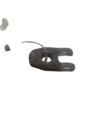 Dacia Logan I Fuel Injector clamp holder