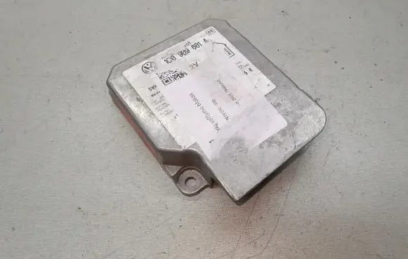Volkswagen Golf IV Airbag control unit/module 1C0909601A