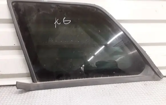 Jeep Grand Cherokee (WK) Rear side window