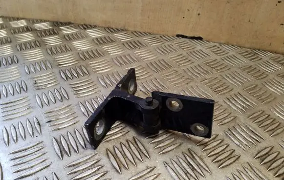 Audi 100 S4 C4 Front door upper hinge 4A0831401A