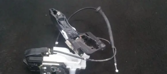 KIA Ceed Front door lock 814101h010