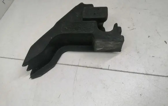 Toyota Auris E180 Fender foam support/seal 5315302010