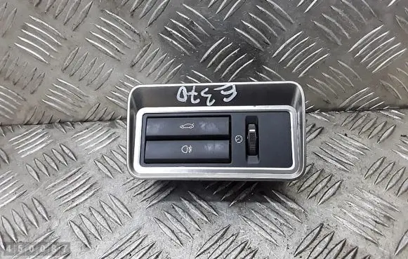 Jaguar XF Tailgate/trunk/boot open switch CX2311654AA