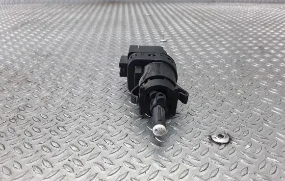 Mazda 2 Brake pedal sensor switch 3M5T13480AB