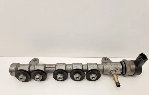Renault Latitude (L70) Fuel main line pipe 0445216019 8200727609A H8200727620