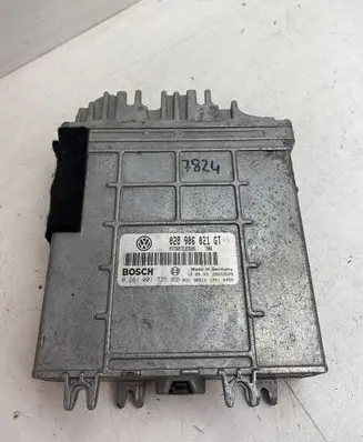 Volkswagen PASSAT B5 Engine control unit/module 028906021GT