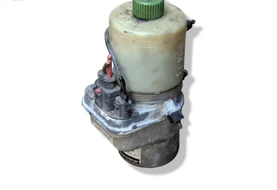 Skoda Fabia Mk2 (5J) Power steering pump 6R0423156