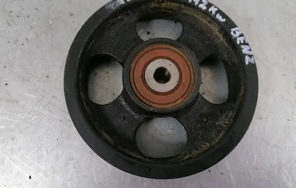 Toyota RAV 4 (XA30) Power steering pump pulley 