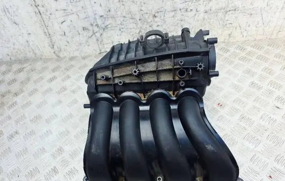 BMW 1 E81 E87 Intake manifold 7602062