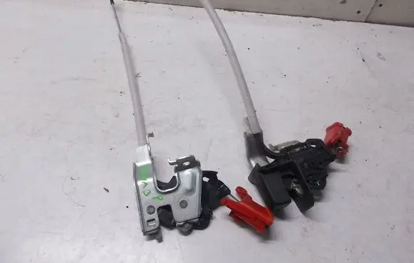 Renault Laguna III Loading door lock 95623323