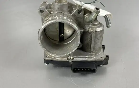 Mitsubishi Outlander Throttle valve 4Y180215