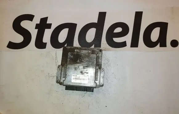 Renault Megane I Engine control unit/module ECU 0281001934 8200039569