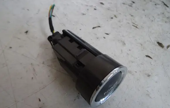 Toyota Prius (XW20) Engine start stop button switch 