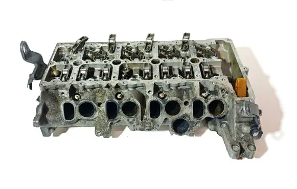 BMW 3 E92 E93 Engine head 7797678