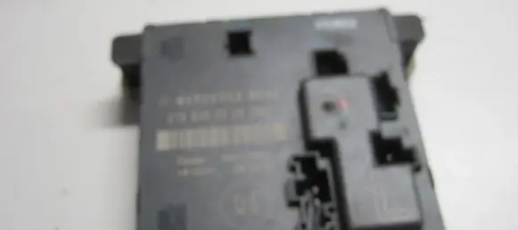 Mercedes-Benz CLS C219 Door control unit/module A2198200226