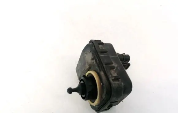 Opel Zafira A Headlight level adjustment motor 