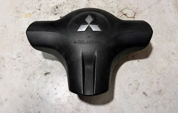 Mitsubishi Colt Steering wheel airbag PMR955203XA