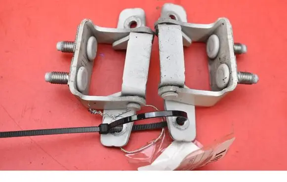 Hyundai i30 Tailgate/trunk/boot hinge