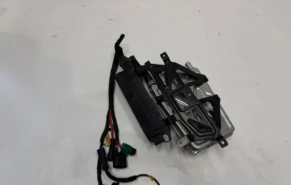Porsche Taycan 9J1 Auxiliary heating control unit/module 9J1963507F