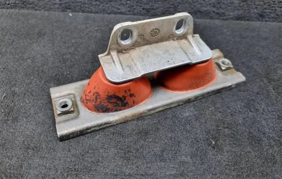 Muffler mount bracket/holder