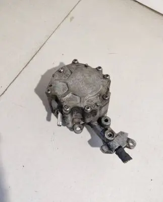 Volkswagen Golf V Tandem pump 038145209C