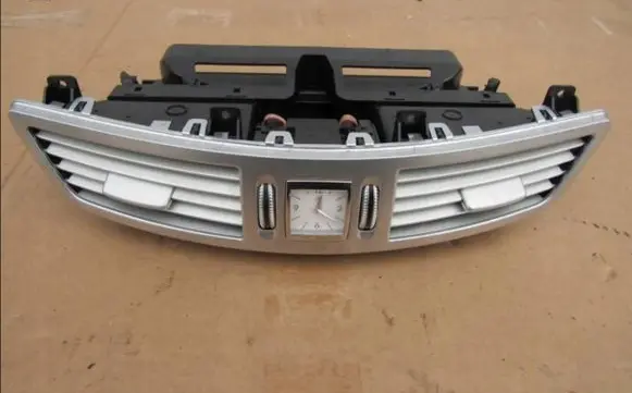 Mercedes-Benz S W221 Dash center air vent grill A2218300954