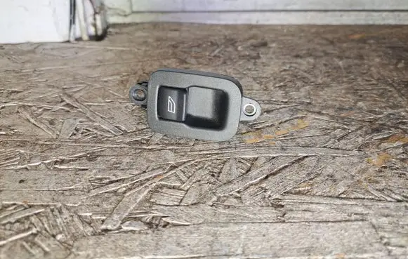Volvo S40 Electric window control switch 30774163