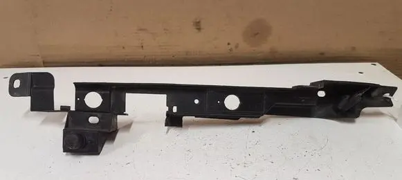 Opel Corsa D Fender mounting bracket 13266901
