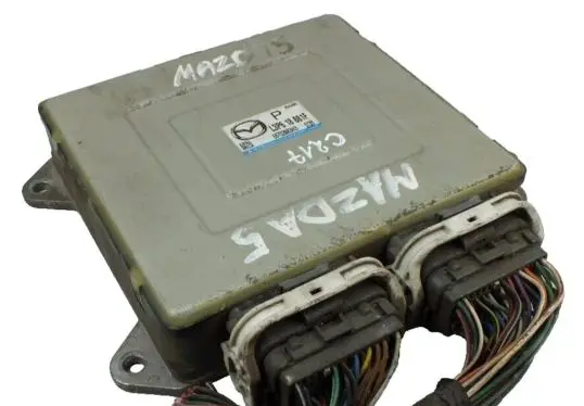 Mazda 3 I Engine control unit/module L3P618881F 253s2c2b3