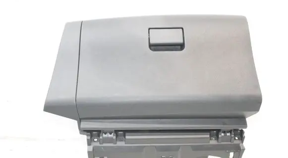 Nissan Leaf II (ZE1) Glove box 685203NM0A